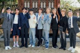 .photos de célébrités bts membre bts photographie bts groupe fond d'écran bts illustrations animées. Daebak Army Rela Beli Seluruh Iklan Acara You Quiz On The Block Demi Menonton Bts Hingga Buat Yoo Jaesuk Dan Jo Seho Membungkuk Ucapkan Terima Kasih