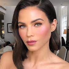 Long bob inverted hairstyles 2021. 23 Inverted Bob Haircut Styles For 2021 Stacked Bobs Ideas