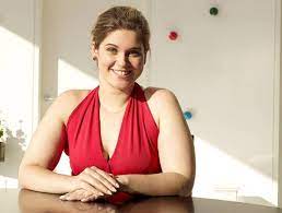 Medium Length Hairstyles For Plus Size Over 40 Short Hair Styles For Round Faces Short Hair Styles Cute Hairstyles For Short Hair