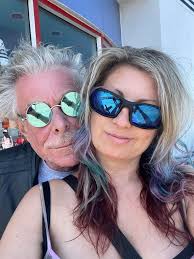 Reconnecting with friend from 90s Dead show in Oakland