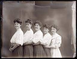 Http Www Vintag Es 2014 09 Rare Female Portraits Of Rural America Html Womens Hairstyles Edwardian Hairstyles Pompadour Hairstyle