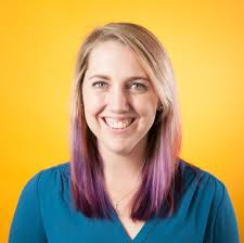 Alisa Peters's Instagram, Twitter & Facebook