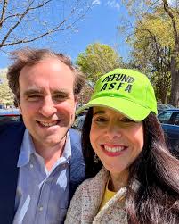 Always fun to meet people you've known online in real life!!! • I was