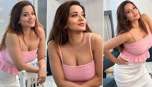 Monalisa Arousing Scenes from Movie Name - Uncensored Version