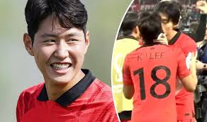 Qatar 2022: ¿quién es Lee Kang In, el jugador que besó el 9 de Corea tras  ganar a Portugal?
