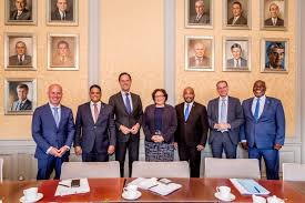 De afgelopen weken was er crisisoverleg in de nederlandse regering en die leidde vrijdag uiteindelijk tot de val van het kabinet. Regering Nederland Houdt Vast Curacao Krijgt Een Aanwijzing Opgelegd Curacao Nu