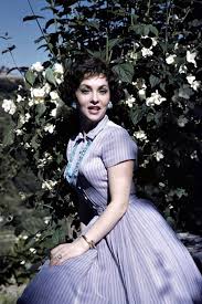 Gina Lollobrigida Gina Lollobrigida Italian Actress Fifties Fashion