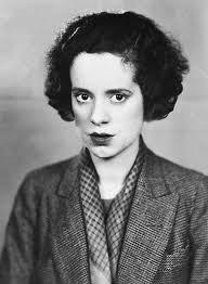 Elsa Lanchester Hollywood actress and Notable Woman around Lavender Hill
