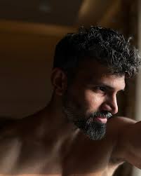 Weekend Vibe ✨ What are you doing this weekend? 👇 Suggest plans….