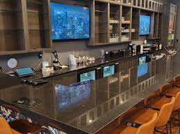 Cigar lounge opens in downtown Macon