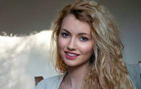 Use them in commercial designs under lifetime, perpetual & worldwide rights. Wallpaper Girl Model Long Hair Brown Eyes Photo Smile Lips Face Blonde Stephanie Smiling Portrait Mouth Close Up Wavy Hair Lipstick Images For Desktop Section Devushki Download