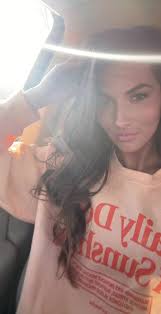 Daily dose of sunshine ☀️#sunshine #zachbryan #dailydoseofsunshine #suntome  #sweetestofthesunflowers #yourethesuntome #sun #goldenhour #sunny