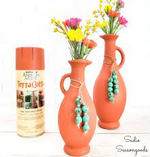 Shop for faux terra cotta planters online at target. Terracotta Spray Paint On Glass Vases For Easy Thrifty Decor