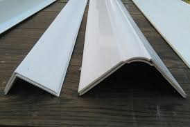 Alors faites appel à mateco pour vos portes de garage sectionnelle, fenêtres, portes d'entrée ou volets roulants sur mesure 4 avis prix 42,00 € ttc aperçu rapide corniere acier 90x90. Achetez Profils Pvc Neuf Revente Cadeau Annonce Vente A Chevillon Sur Huillard 45 Wb160004740