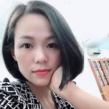 3 tháng túc tắc ngồi khâu tấm phủ giường bằng hoàn toàn từ quần áo cũ, mình  nhận ra rằng việc tận dụng lại được đồ cũ, sắp xếp lại các mảnh