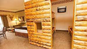 Wisconsin dells cabins, vacation rentals and lodging offer a quiet retreat after a tiring day in downtown wisconsin dells. Great Wolf Lodge S Kidcabin Suite Has A Mini Log Cabin Right In The Room Great Wolf Lodge Lodge Wolf Lodge