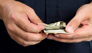 Once you get a larger car washed, consumers will often leave $4.00 since the vehicle takes more time and effort. How Much To Tip A Car Wash Attendant Or Car Detailer Or Should You