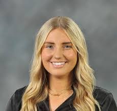 Heidi Haller's Instagram, Twitter & Facebook