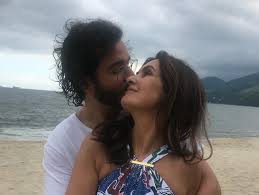 Check spelling or type a new query. Fatima Bernardes Festeja Segundo Ano Novo Com O Namorado Tulio Gadelha Quem Quem News