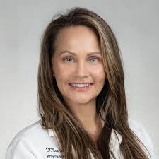 Amy Trautman's Instagram, Twitter & Facebook