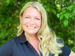 Widow Of Fallen Cop Who Died After Bee Sting Reaction Pens Memoir