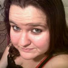 Ashlee Guier's Instagram, Twitter & Facebook