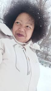 What is the actual point of this commercial? “I don't know whether to touch  elbows or feet so to heck with Covid we will just go ahead and hug?” My  vote for