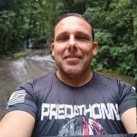 200+ perfiles de «Ulz»