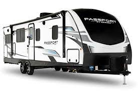 In the bunkhouse, double over double bunks provide sleeping for up to four people. The 8 Best Travel Trailers Under 6000 Lbs Easy To Tow Store