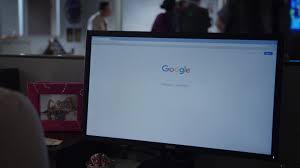 Dies ist die app zum gleichnamigen projekt computer monitor. Dell Computer Monitor And Google Web Search Engine In Barry Season 1 Episode 4 Chapter Four Commit To You 2018