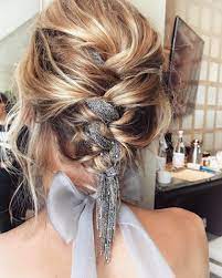 Alerte La Tresse Metallique Ou La Nouvelle Tendance Coiffure De 2017 Coiffure Tendances Coiffures Coiffure Fete