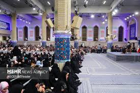 Leader receives East Azarbaijan people for meeting