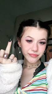 ⛓🌛✨🌿🍄kaylie saige (@maryjanebaddieee)