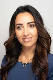 Lori Pettit's Instagram, Twitter & Facebook