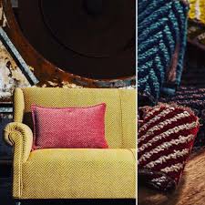 Fodera in velluto per cuscino. Corposi Spessi Morbidi Vivi Colorati Sono I Tessuti Di Jamesmalonefabrics E Questo E Il Canillas Tessuti Tessuto Velluto Colori Tappezzeria Cuscini