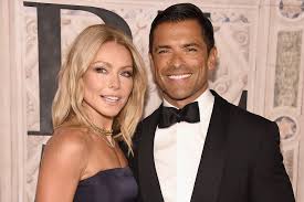 Jun 16, 2021 · poking fun at their family! Kelly Ripa And Mark Consuelos Reportedly Donate 1 Million For Coronavirus Relief