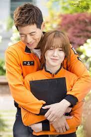 Sbs Angel Eyes Lee Sang Yoon And Goo Hye Sun S Back Hug Aww Ojos De Angel Dramas Coreanos Frases De Drama Coreano