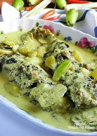 Harini saya nak kongsikan resipi ikan merah masak lemak cili padi. Ikan Keli Salai Masak Lemak Cili Padi Singgahsana Kitchen Masakan Malaysia Memasak Masakan