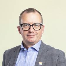 Governance & Leadership