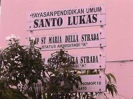 Smp swasta santa maria tarutung, merupakan salah satu sekolah menengah pertama swasta yang ada di provinsi sumatera utara, indonesia. Smp Santa Maria Della Strada Edumor Com