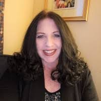 Vicki Pappas's Instagram, Twitter & Facebook