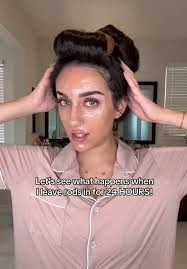 se puso raro el comercial anime viral | Megumin_H7 (@megumin_h7)