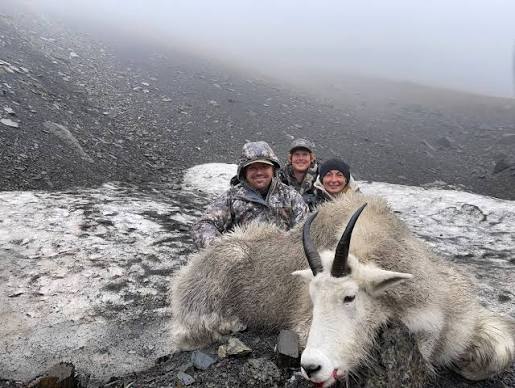 Hunting | Spatsizi River Outfitters
