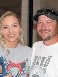 Faces in the Crowd: Indian Artifact Show 2018