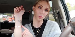 Sandrea : qui est la YouTubeuse spécialisée dans la mode et la beauté ?