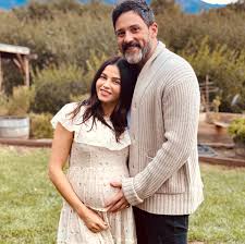 She was born on december 3, 1980 in hartford, connecticut, to nancy (bursch) and darryll dewan. Pregnant Jenna Dewan Spends Thanksgiving With Steve Kazee People Com