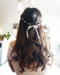 Hair Ribbon Trend And How To Adopt It In Real Life Ribbon Hairstyle Hair Styles Fairytale Hair