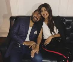 When you are motivated by people like shilpa shetty, you don't. Shilpa Shetty Had Doubts About Dating Raj Kundra Didn T Let Him Woo Her Details Inside The Tribune India Global Circulate