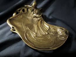 Jugendstil Tablett Plastische Figur Um 1910 Zinn Zeigt Reste Der Versilberung Spoon Rest Tableware