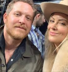 Melody Corwin's Instagram, Twitter & Facebook